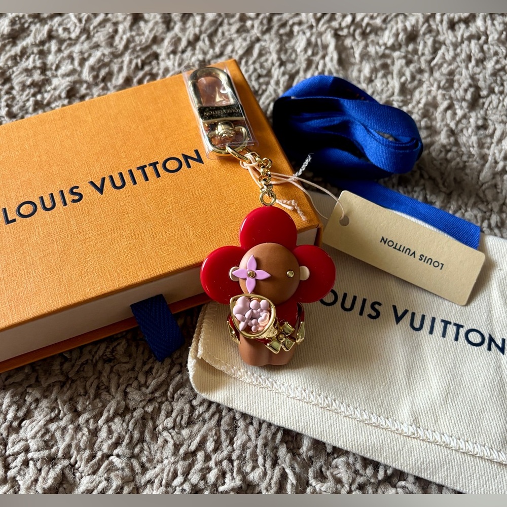 NWT Louis Vuitton Vivienne Candy Heart Bag Charm
